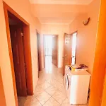 Lovely 3-bedroom Unit In