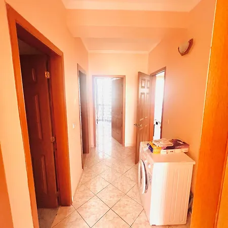 Lovely 3-bedroom Unit In
