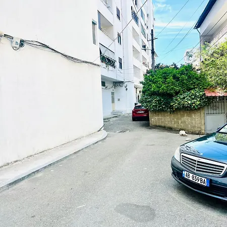 Lovely 3-bedroom Unit In Durrës