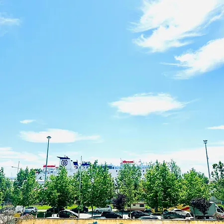 Lovely 3-bedroom Unit In Apartment Durres