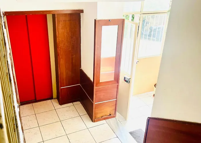 Apartamento Lovely 3-bedroom Unit In