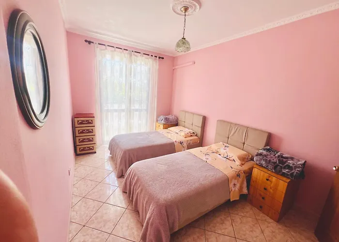 Lovely 3-bedroom Unit In Apartmán *