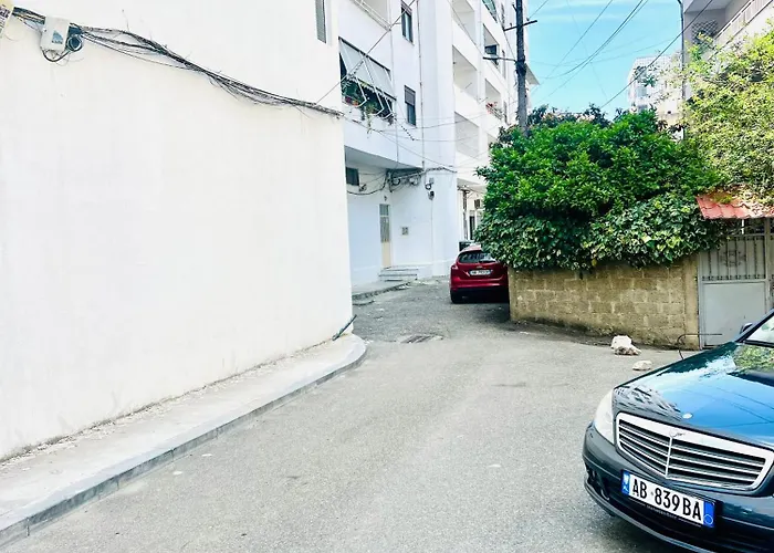 Lovely 3-bedroom Unit In Durrës