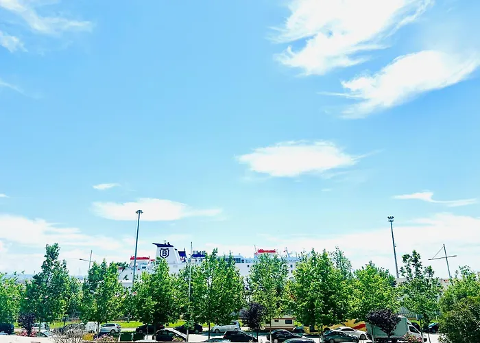 Lovely 3-bedroom Unit In Apartamento Durrës